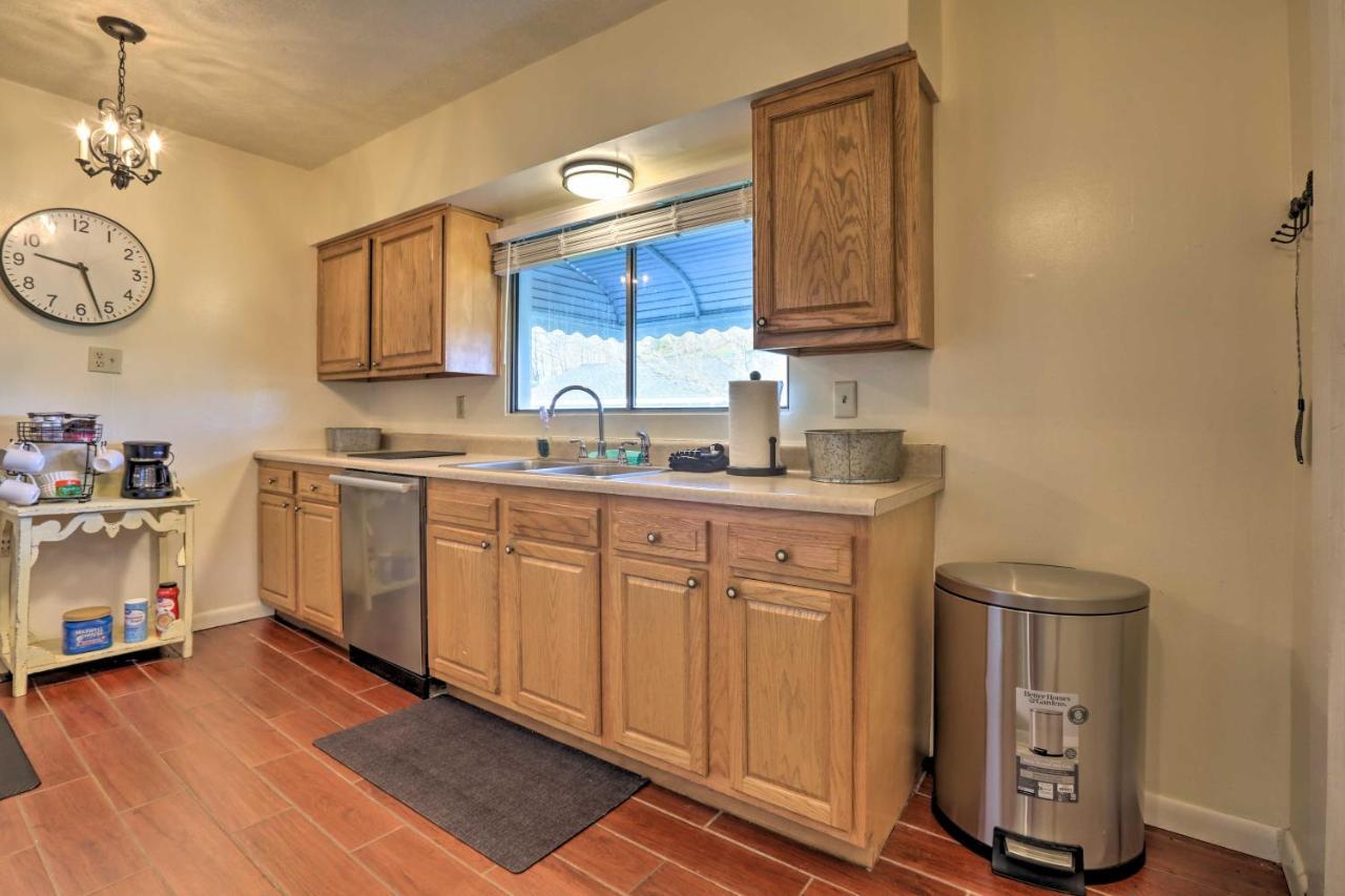 Charming East Bernstadt Retreat Less Than 6 Acre Farm! Exteriér fotografie